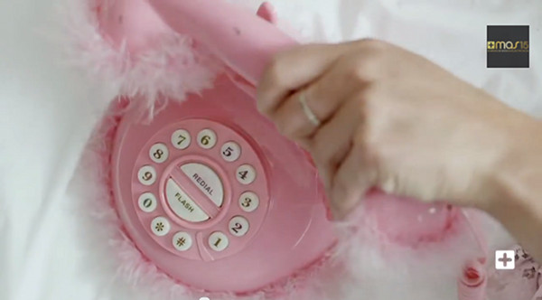 Monika Jarosińska nabija się z plastikowych gwiazd (VIDEO)