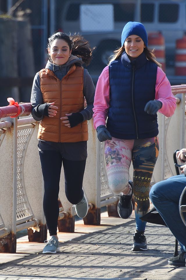 Jennifer Lopez nie przejmuje się poszerzającymi jej pupę legginsami