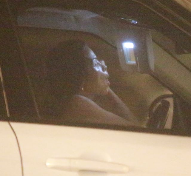 Jenna Dewan robi sobie makijaż w samochodzie - ma nawet zalotkę (ZDJĘCIA)