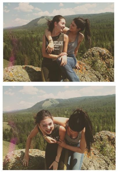 Siostry Jenner szaleją na wakacjach (FOTO)  