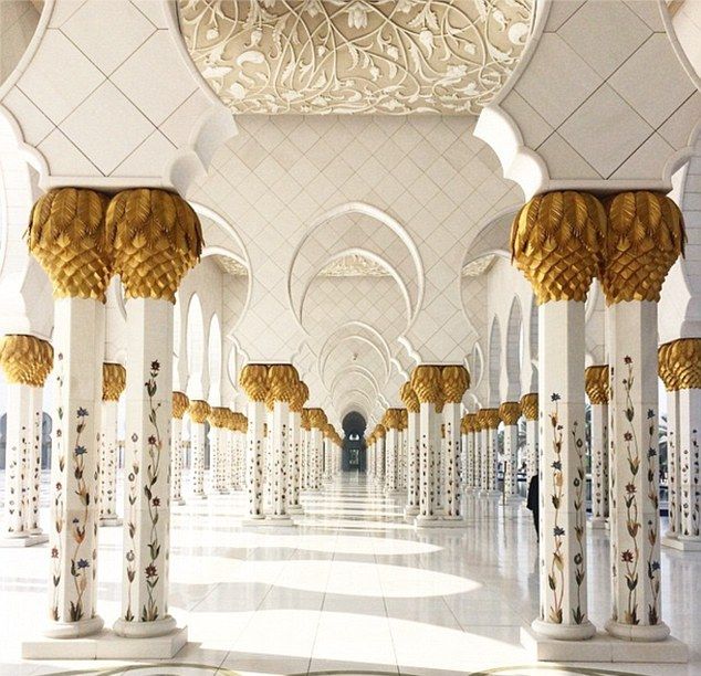 Selena Gomez, Kendall Jenner i Gigi Hadid w Abu Dhabi (FOTO)