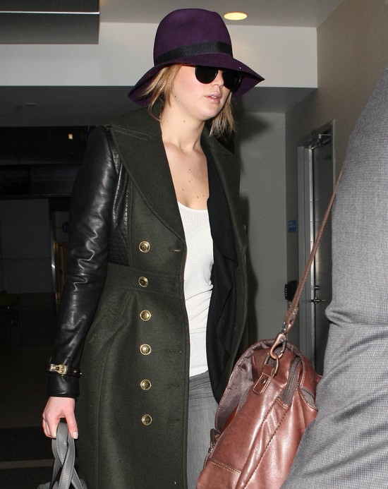 Jennifer Lawrence postanowiła popracować nad stylem? (FOTO) Jennifer Lawrence postanowiła popracować nad stylem? (FOTO)