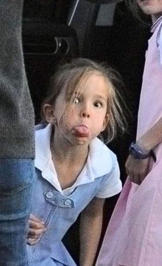 Córka gwiazdorskiej pary pokazała, gdzie ma paparazzi (FOTO)