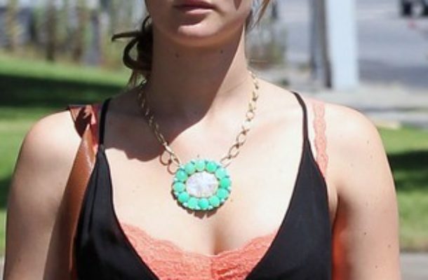 Ona na co dzień nie eksponuje piersi (FOTO)