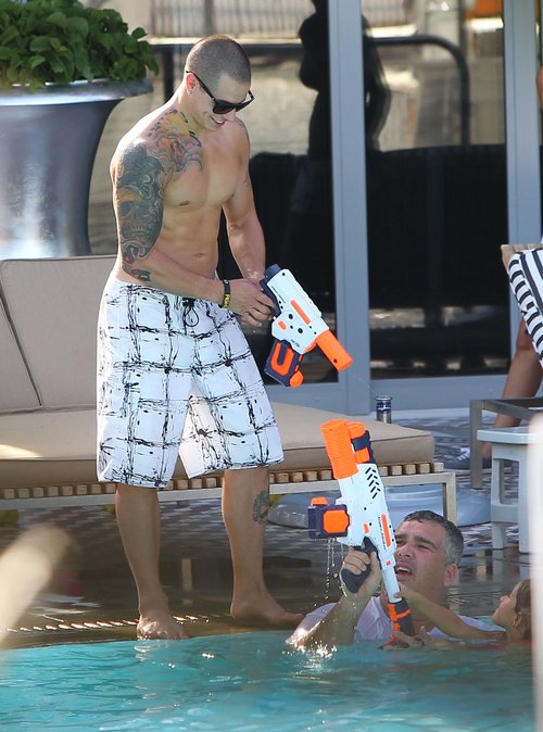 Jennifer Lopez w bikini z ukochanym i dziećmi (FOTO)