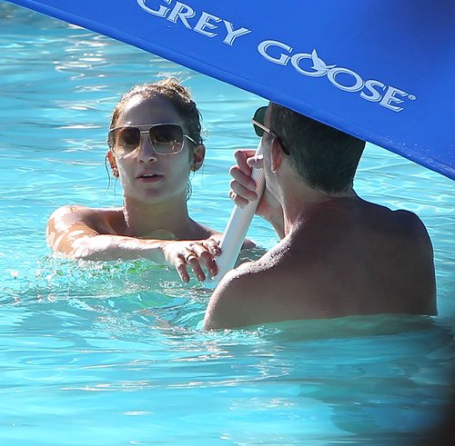 Jennifer Lopez w bikini z ukochanym i dziećmi (FOTO)