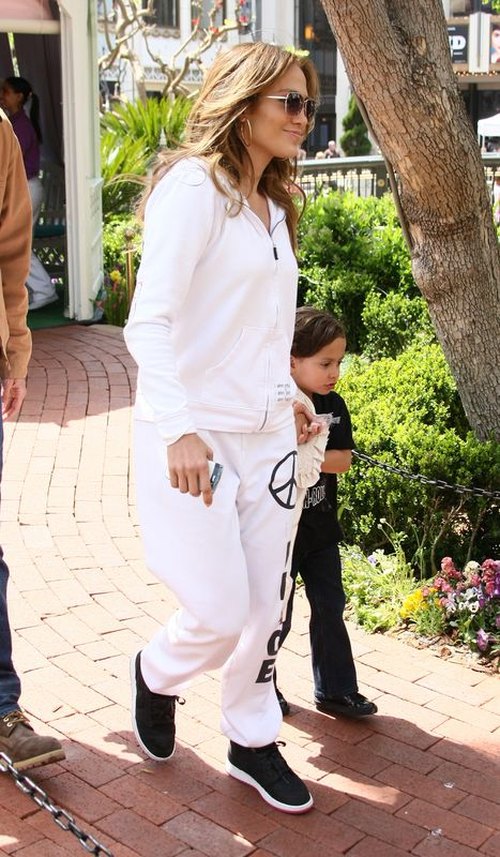 Jennifer Lopez z dziećmi i z chłopakiem (FOTO)