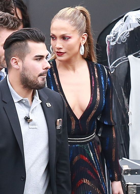 Tym razem makijaż nie ukrył zmęczenia Jennifer Lopez (FOTO)
