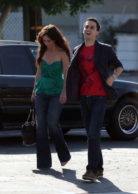 Jennifer Love Hewitt z nową zdobyczą (FOTO) Jennifer Love Hewitt z nową zdobyczą (FOTO)