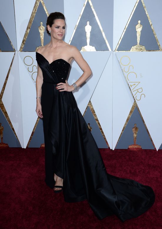 Jennifer Garner SAMA na rozdaniu Oscarów (FOTO) Jennifer Garner SAMA na rozdaniu Oscarów (FOTO)