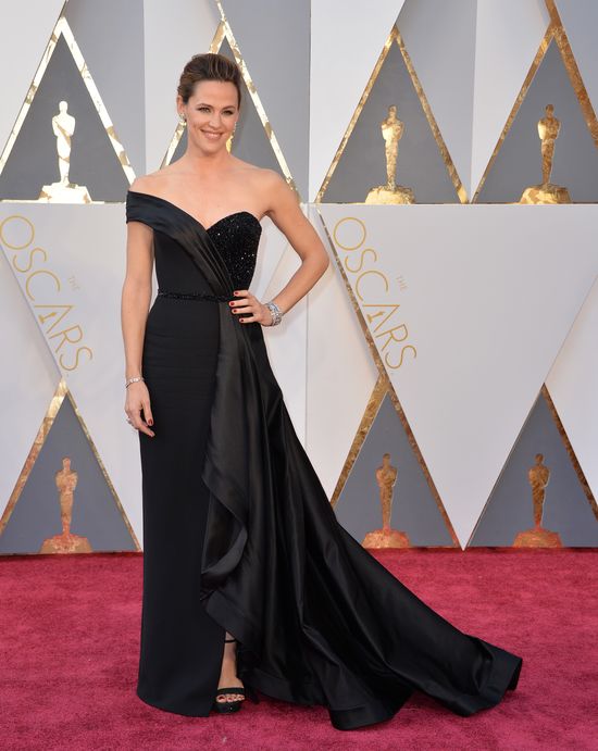 Jennifer Garner SAMA na rozdaniu Oscarów (FOTO) Jennifer Garner SAMA na rozdaniu Oscarów (FOTO)