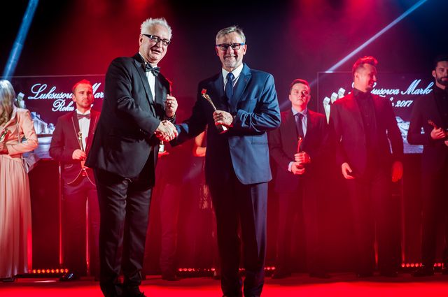 Statuetki Luksusowa Marka Roku 2017 rozdane! (ZDJĘCIA) Statuetki Luksusowa Marka Roku 2017 rozdane! (ZDJĘCIA)