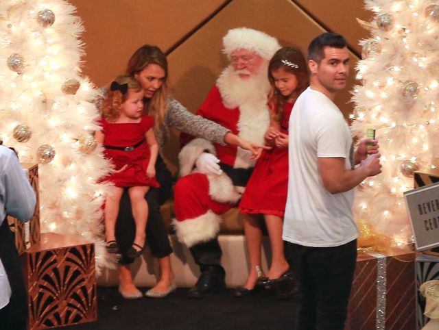 Rodzina Jessiki Alby odwiedziła świętego Mikołaja (FOTO)