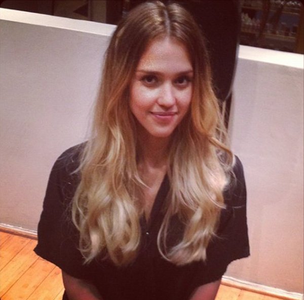 Jessica Alba zafundowała sobie ombre (FOTO)