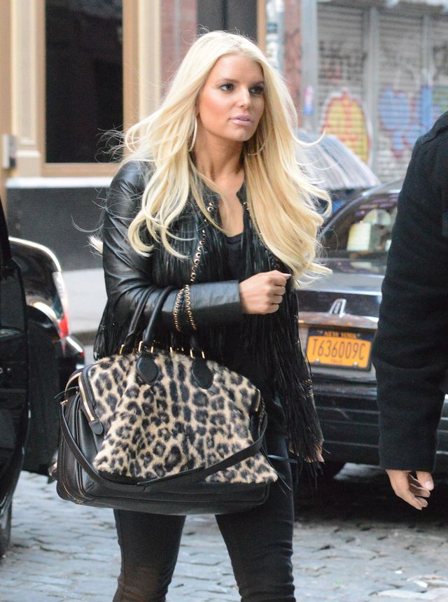 Jessica Simpson ma nową twarz! (FOTO) Jessica Simpson ma nową twarz! (FOTO)