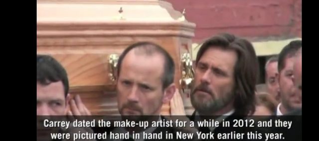 Jim Carrey niósł trumnę byłej dziewczyny [VIDEO]