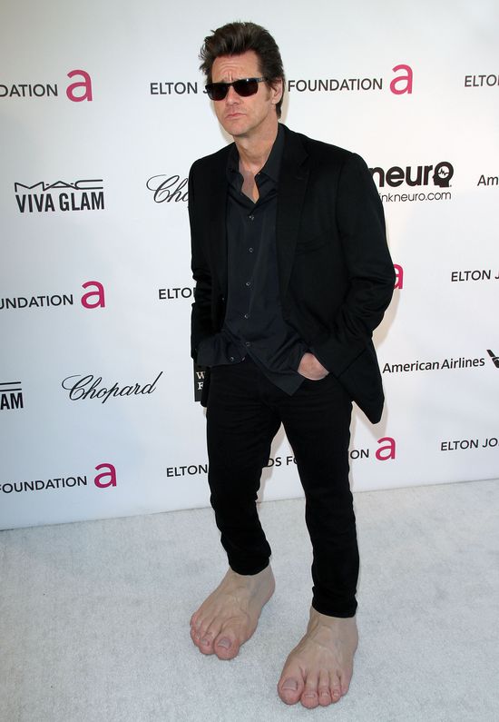 Wielkie, bose stopy na przyjęciu u Eltona Johna (FOTO)