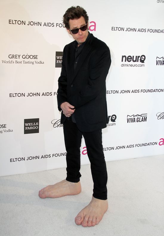 Wielkie, bose stopy na przyjęciu u Eltona Johna (FOTO)