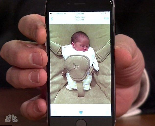 Znany gwiazdor pokazał pierwsze zdjęcia córeczki (FOTO)