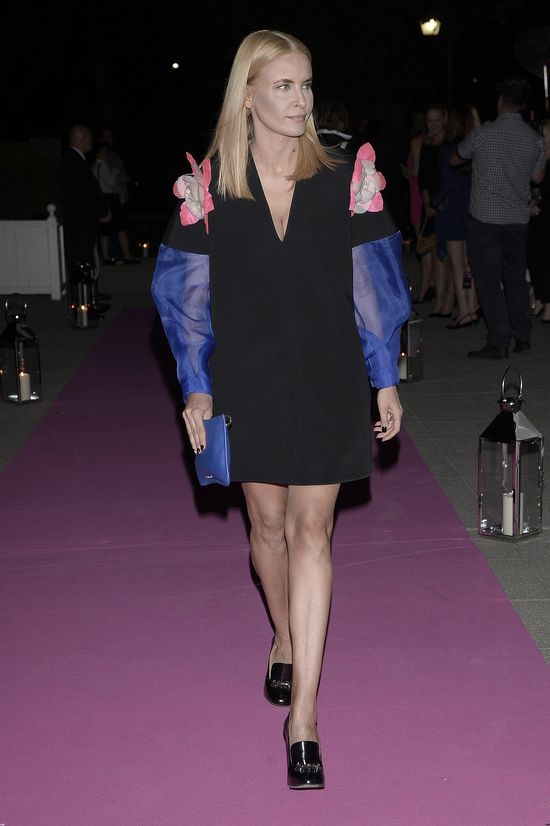 Nie poznacie jej w blond włosach! (FOTO)