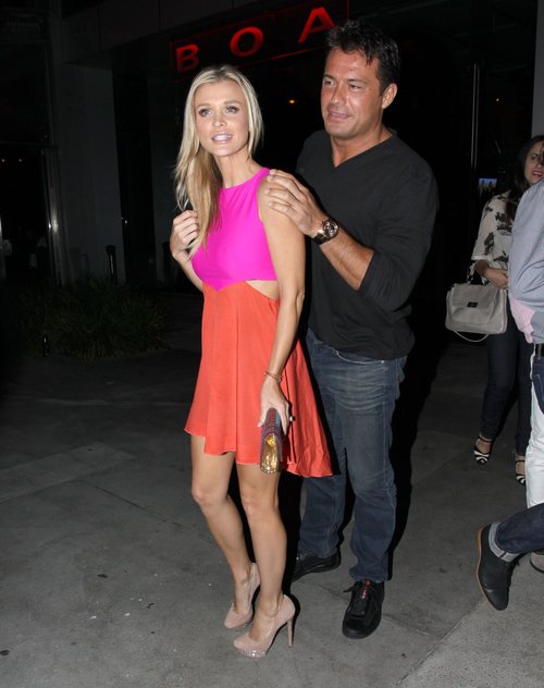 Oh boy, czyli Joanna Krupa otoczona przez paparazzi (FOTO) Oh boy, czyli Joanna Krupa otoczona przez paparazzi (FOTO)