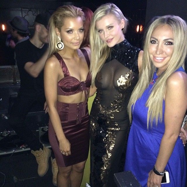 Joanna Krupa z krzyżem na czole (FOTO) Joanna Krupa z krzyżem na czole (FOTO)