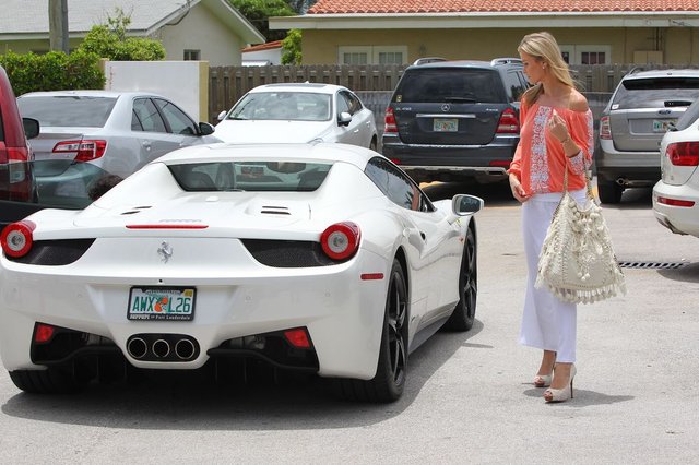 Rajskie życie Joanny Krupy (FOTO)