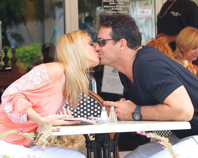 Rajskie życie Joanny Krupy (FOTO)