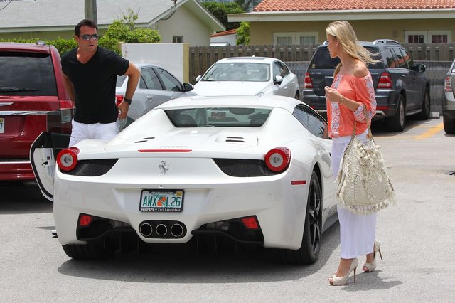 Rajskie życie Joanny Krupy (FOTO)