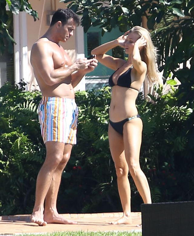 Joanna Krupa SKOMENTOWAŁA PLOTKI o rozwodzie - już wszystko jasne Joanna Krupa SKOMENTOWAŁA PLOTKI o rozwodzie - już wszystko jasne