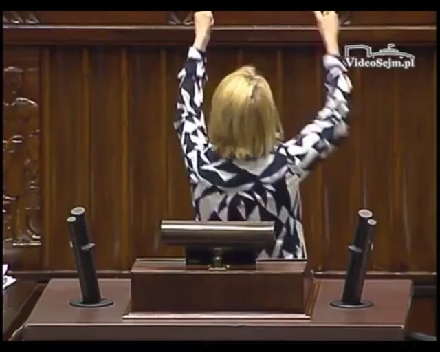 Jak pracować, to w sejmie, tam ciągle mają się z czego śmiać