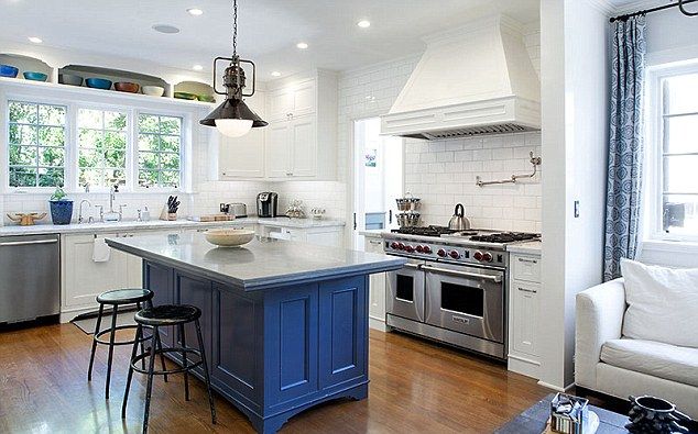 Joe Jonas sprzedaje mieszkanie, bo przypomina mu Gigi? Joe Jonas sprzedaje mieszkanie, bo przypomina mu Gigi?