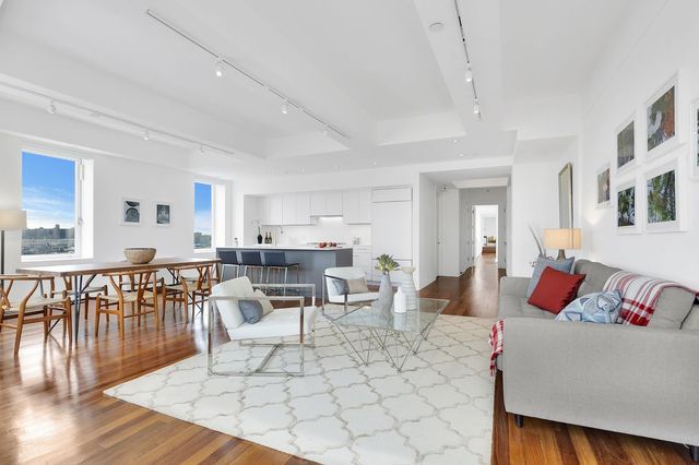 John Mayer sprzedaje apartament. Gość ma świetny gust! John Mayer sprzedaje apartament. Gość ma świetny gust!