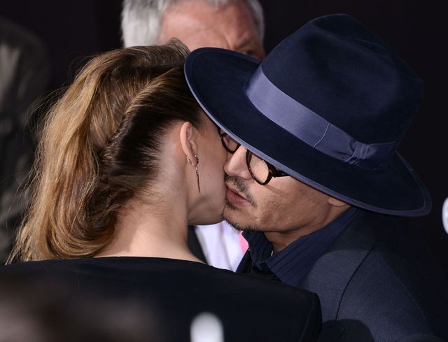 Vanessa Paradis obcięła włosy (FOTO) Vanessa Paradis obcięła włosy (FOTO)