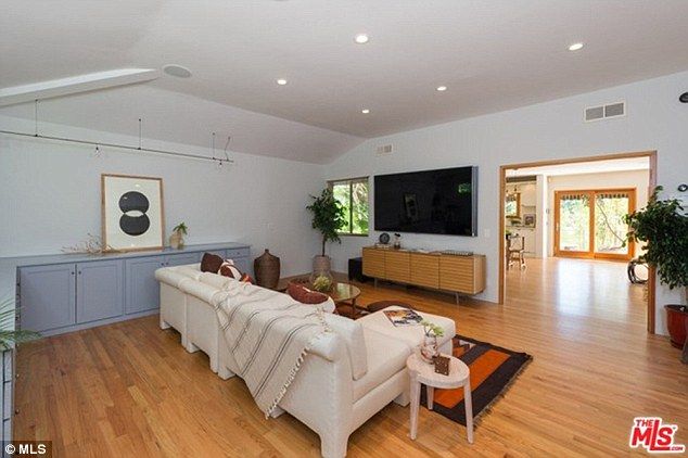 Tak mieszka gwiazda Teorii Wielkiego Podrywu (FOTO) Tak mieszka gwiazda Teorii Wielkiego Podrywu (FOTO)