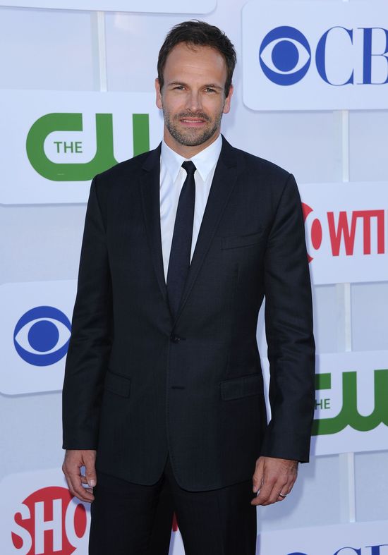 Angelina Jolie potajemnie nagrywa serial z byłym mężem Angelina Jolie potajemnie nagrywa serial z byłym mężem