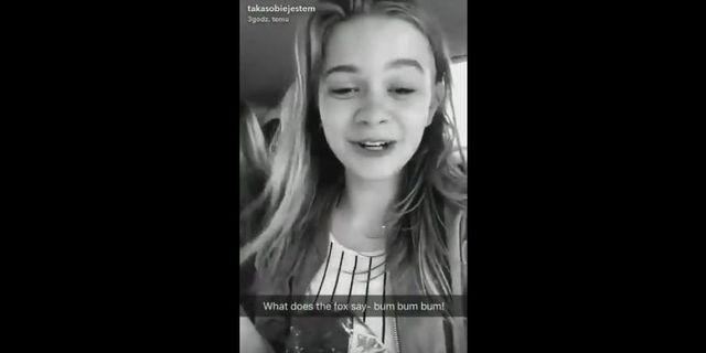 Julia Wróblewska ŚMIEJĄC SIĘ: Potrąciliśmy lisa... BUM BUM BUM! (VIDEO) Julia Wróblewska ŚMIEJĄC SIĘ: Potrąciliśmy lisa... BUM BUM BUM! (VIDEO)