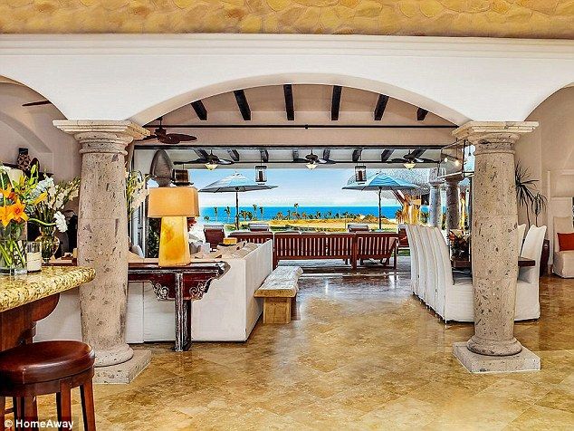 Taka z niej wielka gwiazda, ze potrzebuje aż 12 sypialni? Taka z niej wielka gwiazda, ze potrzebuje aż 12 sypialni?