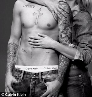 Tak wygląda Justin Bieber przed retuszem (FOTO)