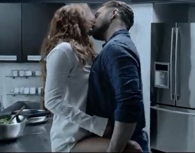 Justin Timberlake całuje byłą Roberta Pattinsona! (VIDEO)