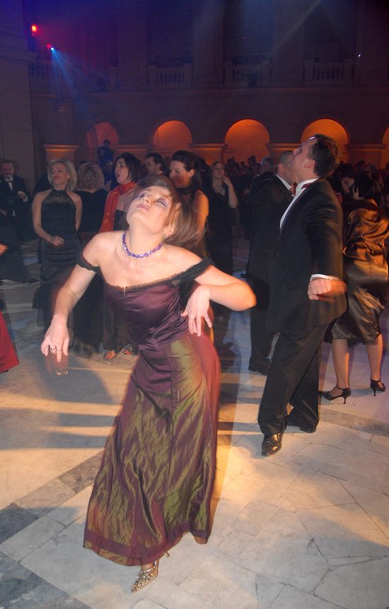 Posłanka Pawłowicz chce posłać dziennikarkę na kurs 