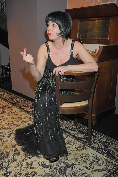 Justyna Sieńczyłło w dramatycznych pozach (FOTO)