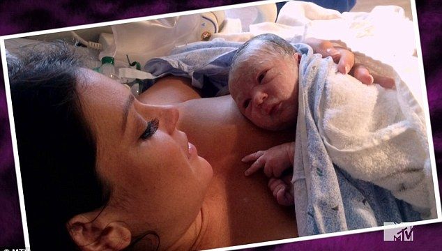 Która gwiazda reality show pokazała się na porodówce? (FOTO)