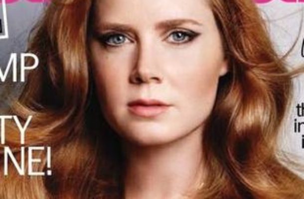 Kto błysnął dekoltem na okładce Marie Claire? (FOTO)