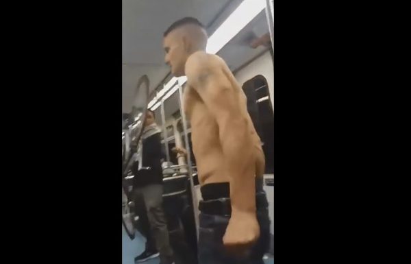 Polak BOHATEREM! Obezwładnił napastnika w pociągu