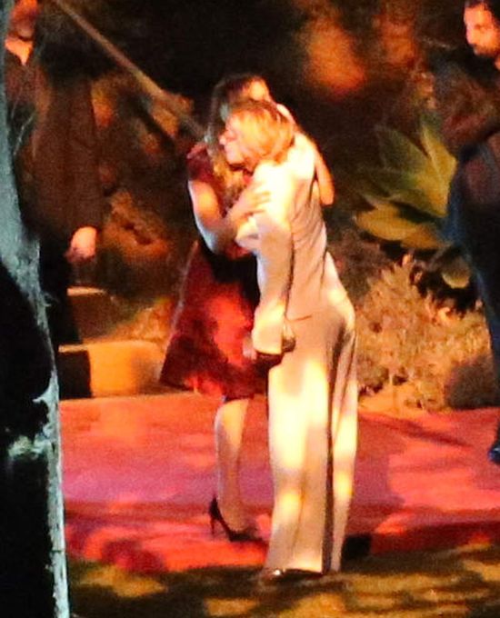 Kaley Cuoco wyszła za mąż w Sylwestra (FOTO) Kaley Cuoco wyszła za mąż w Sylwestra (FOTO)