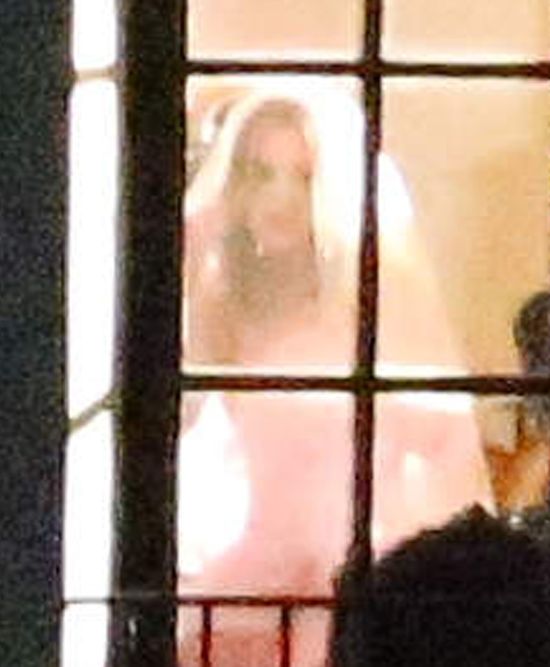 Kaley Cuoco wyszła za mąż w Sylwestra (FOTO) Kaley Cuoco wyszła za mąż w Sylwestra (FOTO)