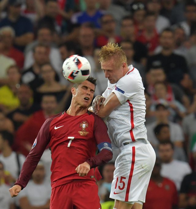 To zdjęcie Kamila Glika i Cristiano Ronaldo przejdzie do historii