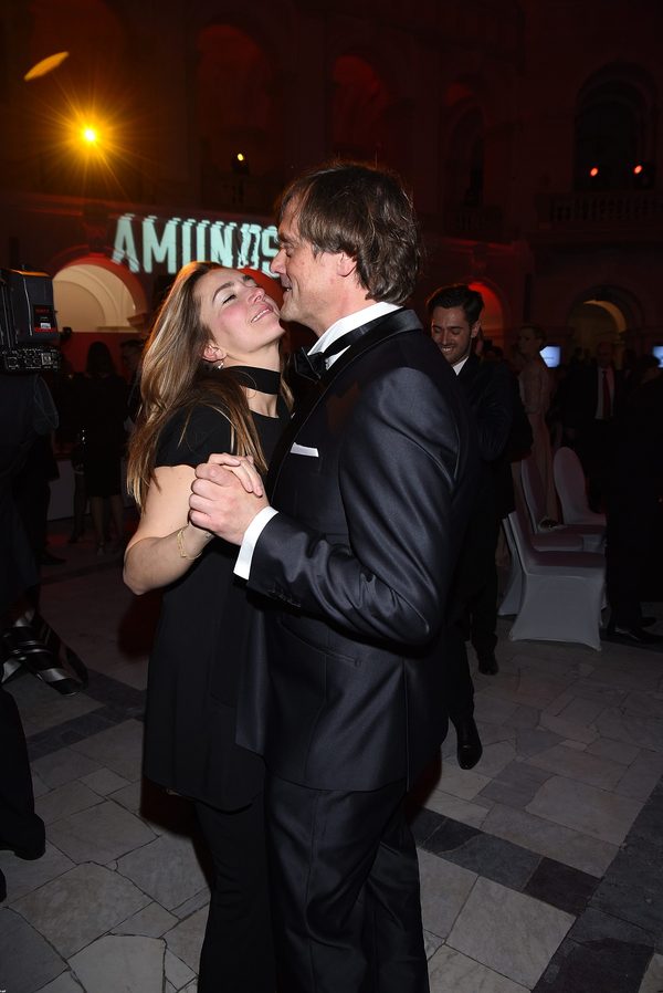 Nie ma już powściągliwej Kamilli Baar (FOTO) Nie ma już powściągliwej Kamilli Baar (FOTO)