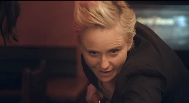 Kobiece rozmowy o dupach - kontrowersyjna kampania (VIDEO)